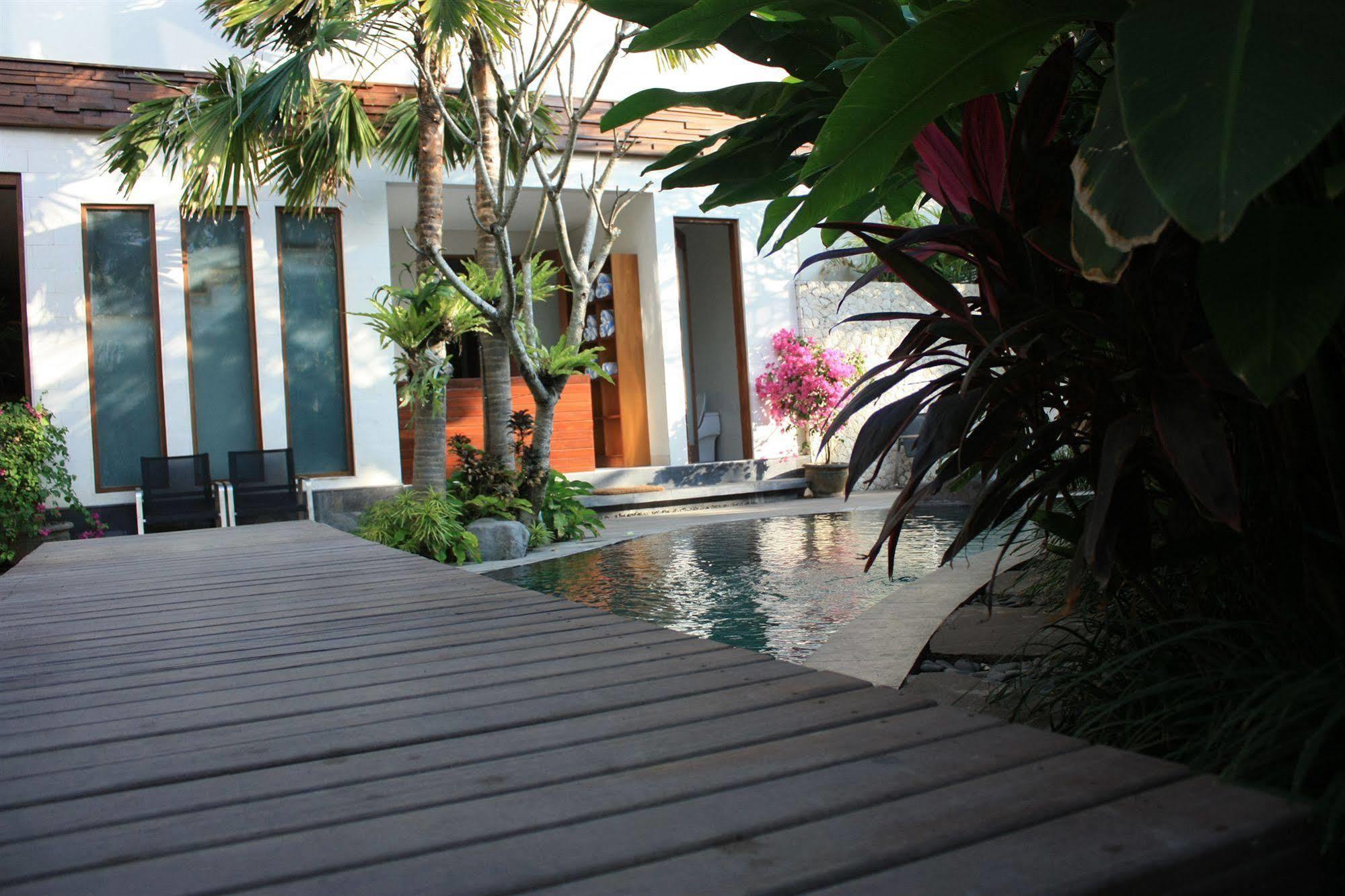 The Dipan Resort, Villas And Spa Seminyak Kültér fotó