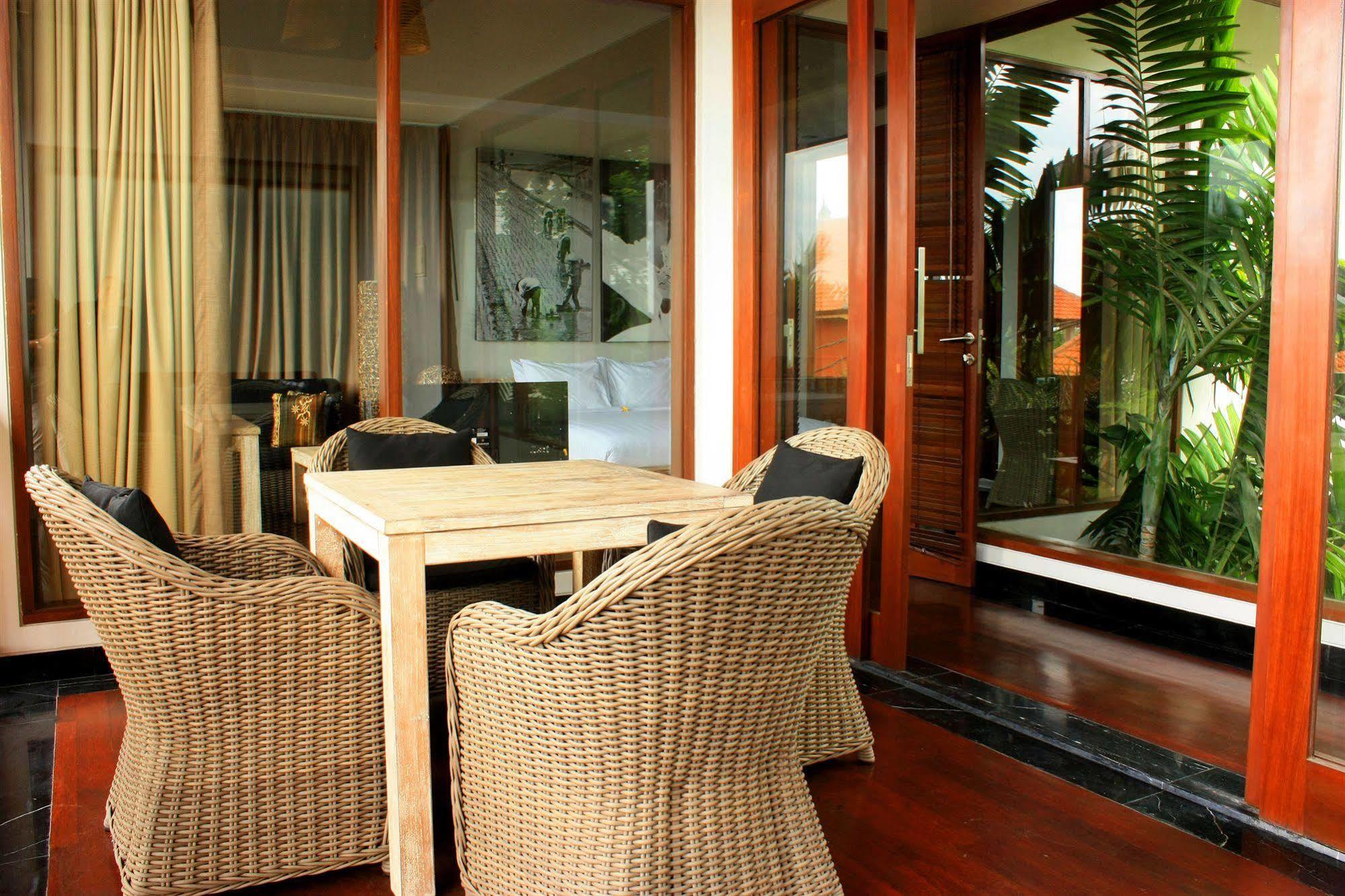 The Dipan Resort, Villas And Spa Seminyak Kültér fotó